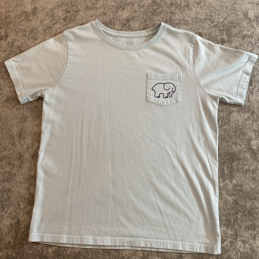 Ivory Ella size XS light blue short sleeve T-Shirt. {259}